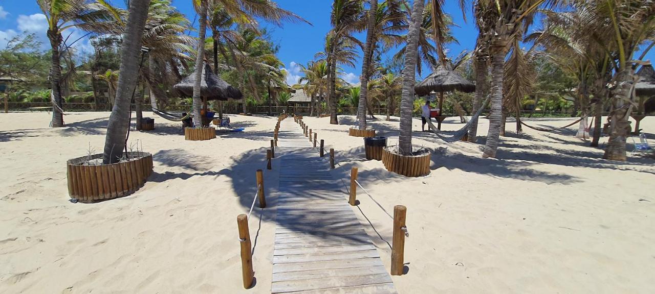 PARAÍSO FRENTE MAR!! 04 PESSOAS-PÉ NA AREIA VG SUN CUMBUCO-HIDRO, SAUNA, ACADEMIA, PISCINA,COZINHA COMPLETA, WIFi, PARQUINHO INFANTIL Cumbuco Exterior foto