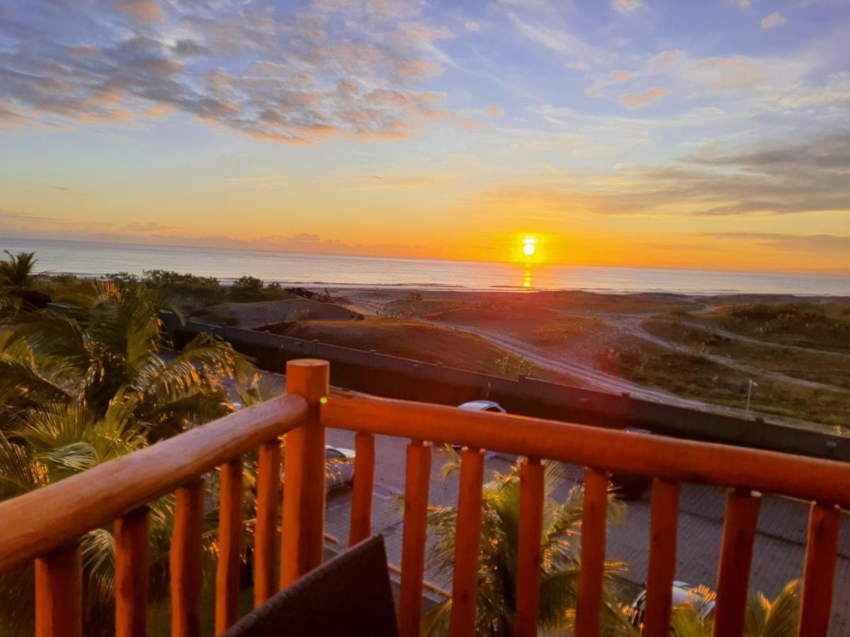 PARAÍSO FRENTE MAR!! 04 PESSOAS-PÉ NA AREIA VG SUN CUMBUCO-HIDRO, SAUNA, ACADEMIA, PISCINA,COZINHA COMPLETA, WIFi, PARQUINHO INFANTIL Cumbuco Exterior foto